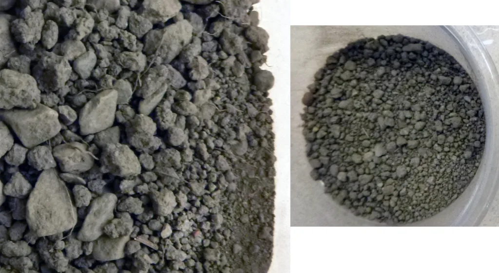 Jord som skal analyseres for glødetap lufttørkes og siktes gjennom en sikt med 2 mm maskevidde før analysen. Tørr jord før sikting (t.v.) og jord etter sikting (t.h.)