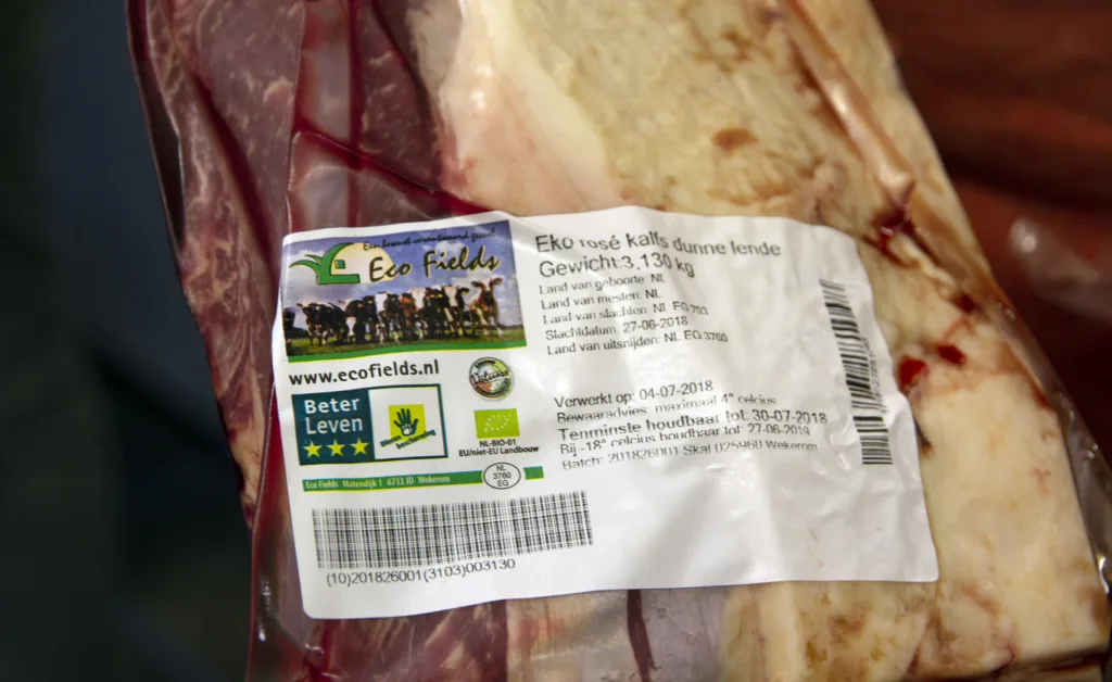 Kjøttet  er godt merket med dyrebeskyttelsen sitt merke "Beter Leven", Eu- merket og garden sitt eget merke.