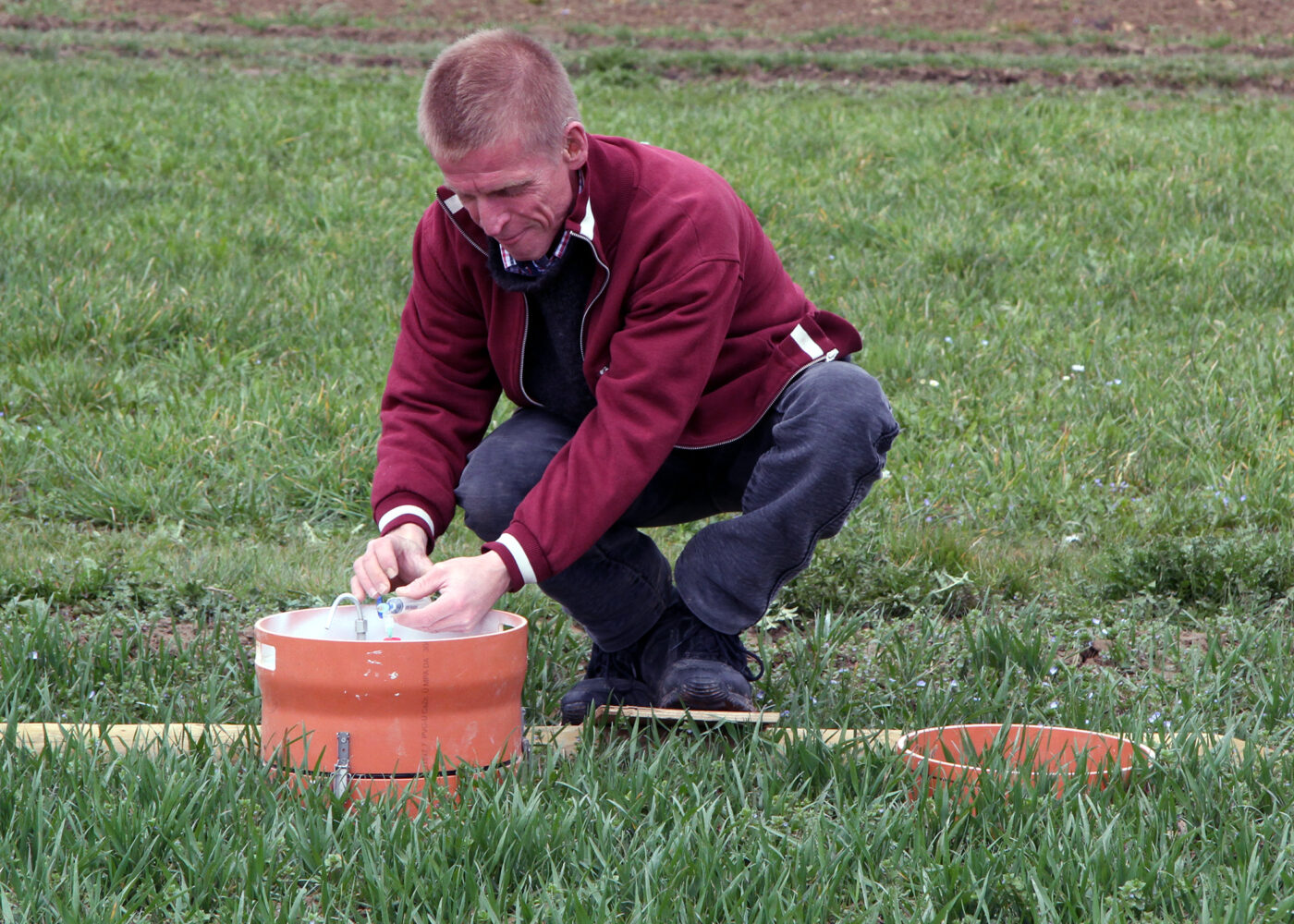 Mindre klimagassutslipp fra jord i økologisk drift