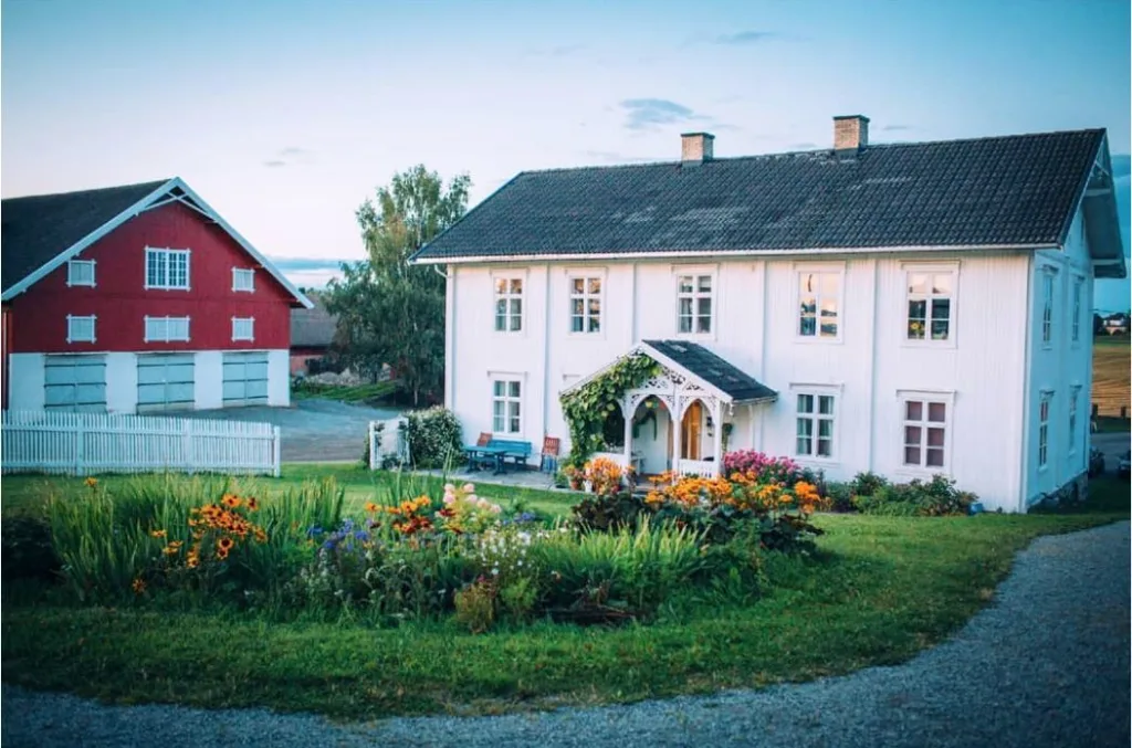 På Fokhol gård har huset mange opp gjennom årene som har ønsket å lære om biodynamisk gårdsdrift