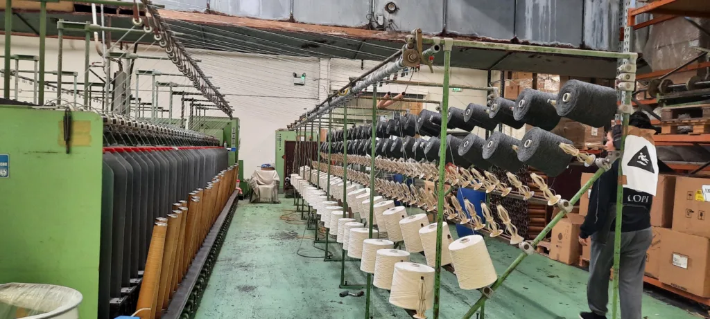 En del av spinneriet ved ISTEX. Foto: Rose Bergslid