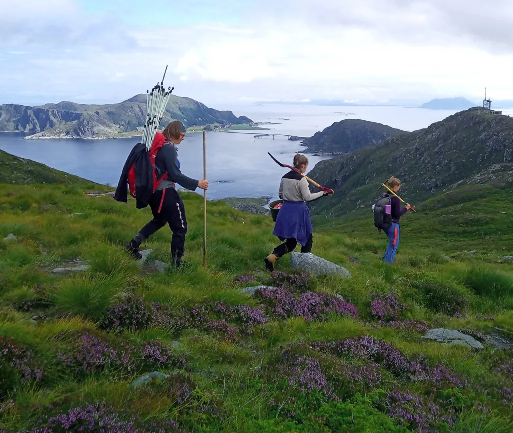 NORSØK har undersøkt den økologiske tilstanden i kystlyngheia, samt sett på landbruket og forvaltningen, for å forstå utfordringer og muligheter knyttet til skjøtselen av lyngheia NORSØK har undersøkt den økologiske tilstanden i kystlyngheia, samt sett på landbruket og forvaltningen, for å forstå utfordringer og muligheter knyttet til skjøtselen av lyngheia