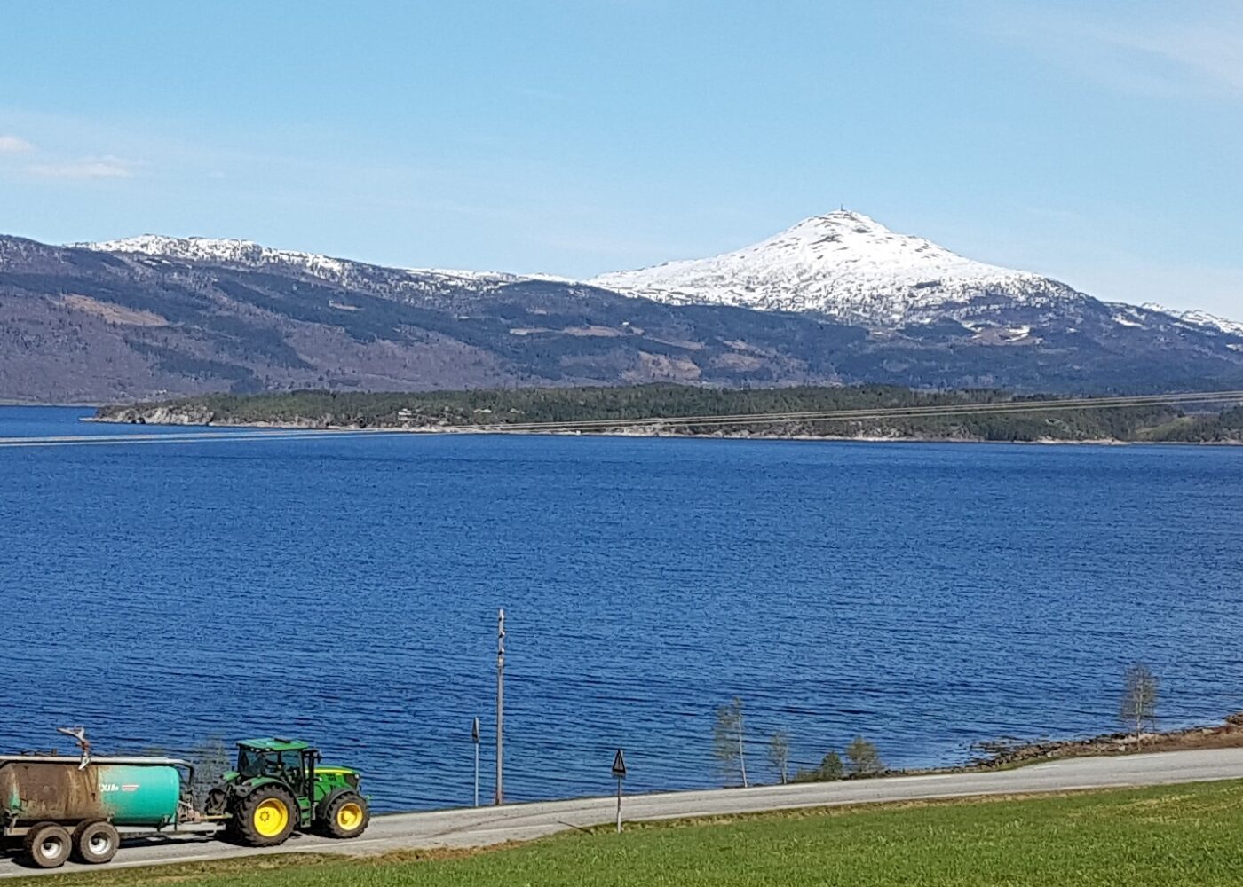 Norge på langs med møkk