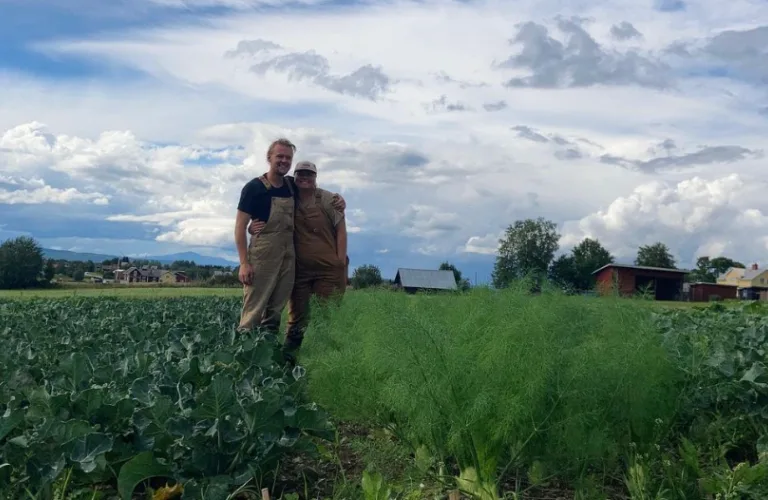 Motivasjon og nytenkning – unge driver gård for å få mer fritid