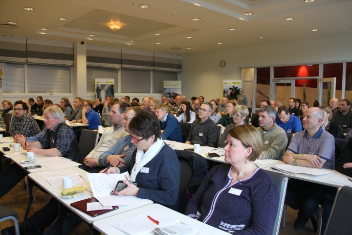Konferanse Om Økomjølk Den forrige nasjonale Økomelk-konferansen i januar 2017 samlet over hundre deltakere. Blir det enda flere denne gangen?. Foto: Eva Pauline Hedegart