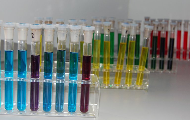 DNA prøver i laboratorium. Foto: Svein Solberg