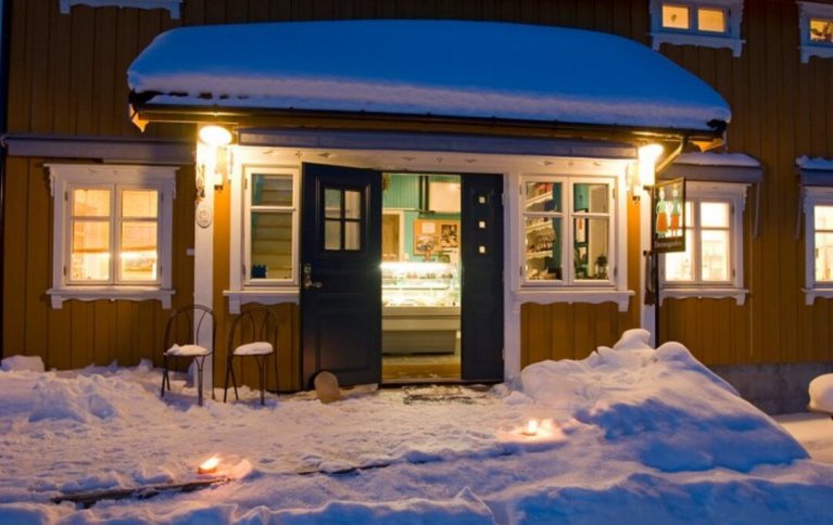 VARME FRA BERGGRUNNEN: Bergvarme er en kostnadseffektiv måte å varme opp hus og fjøs under kalde og forblåste vintre på Nordvestlandet. Foto: Derinngarden